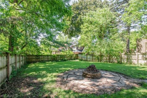1270 Delia Avenue Akron OH 44320