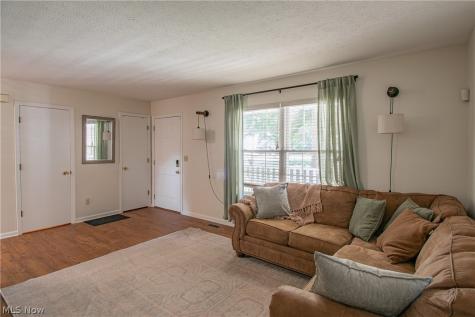 1270 Delia Avenue Akron OH 44320