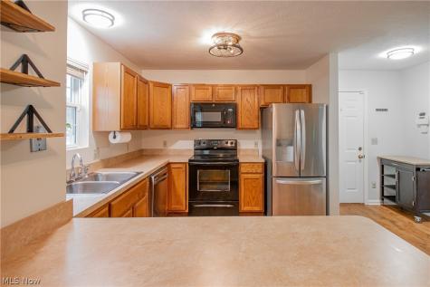 1270 Delia Avenue Akron OH 44320