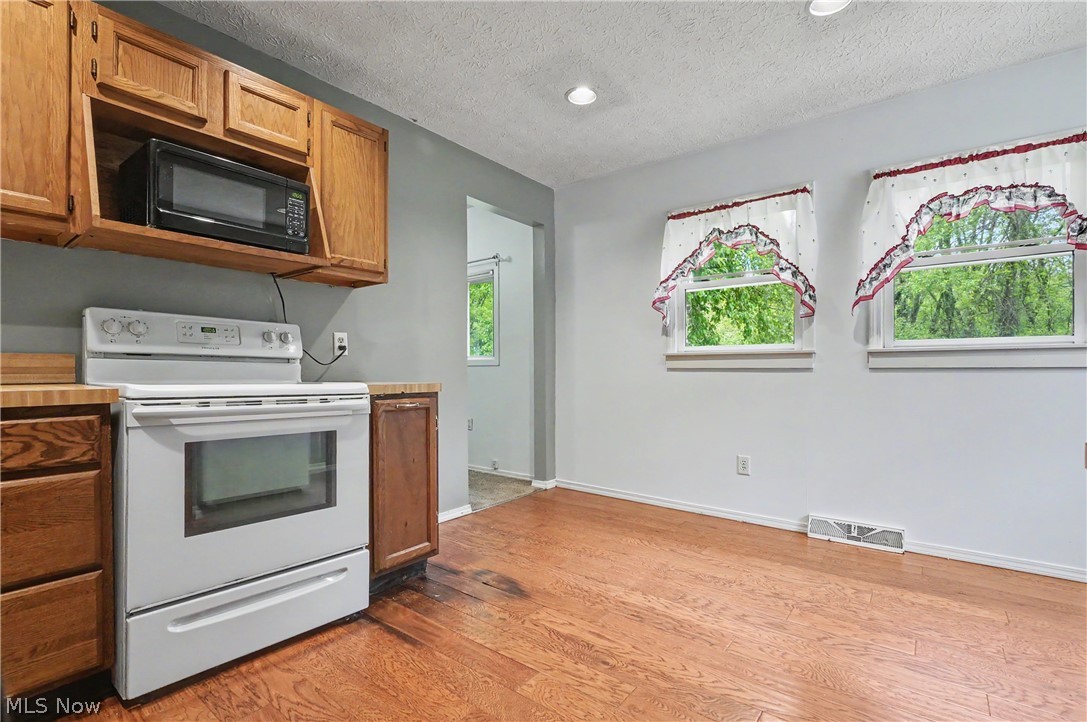 955 Howe Road Kent OH 44240