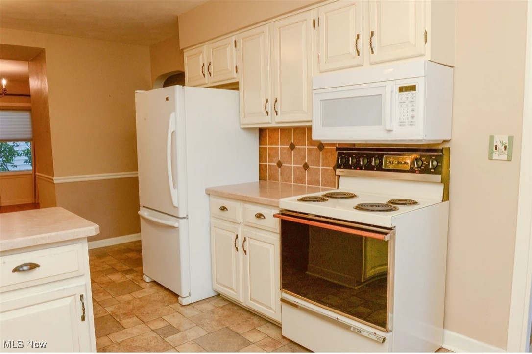 148 Marcia Drive Youngstown OH 44515