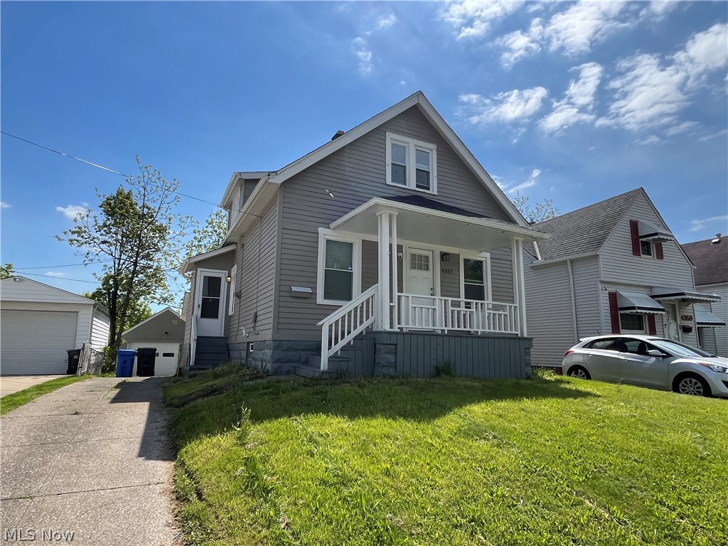 4357 W 52nd Street Cleveland OH 44144