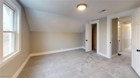 4357 W 52nd Street Cleveland OH 44144