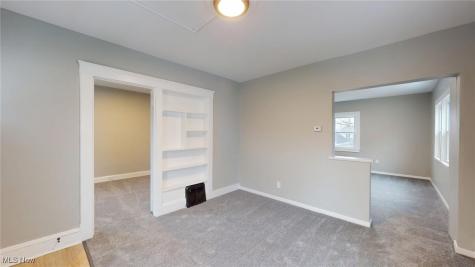 4357 W 52nd Street Cleveland OH 44144