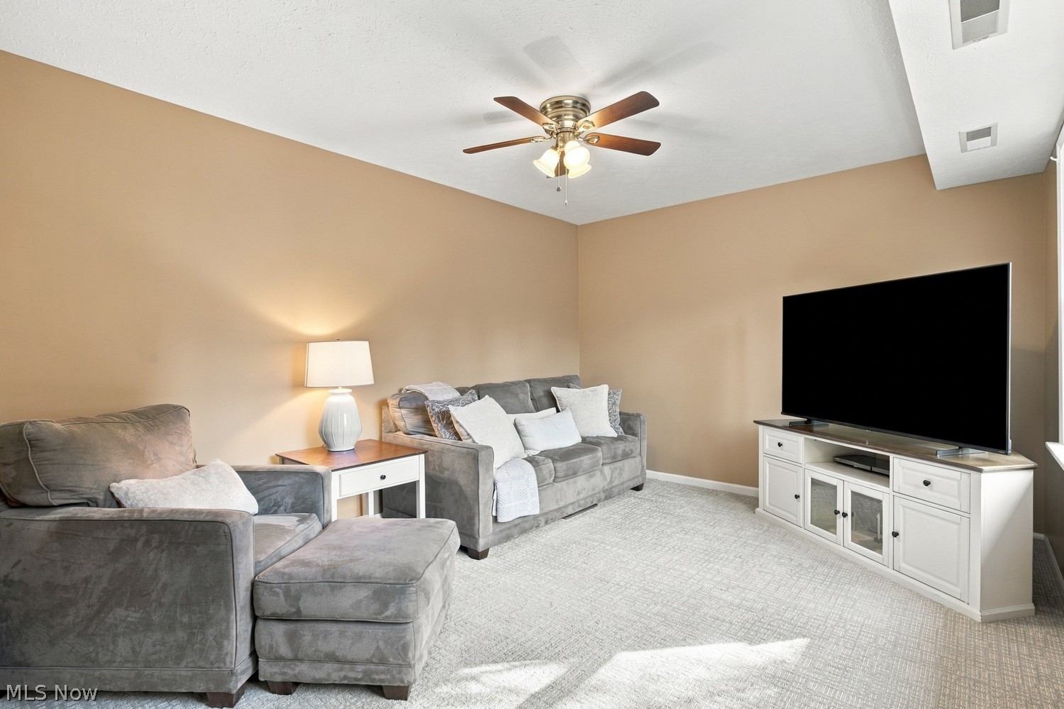 11075 Washington Street Chagrin Falls OH 44023