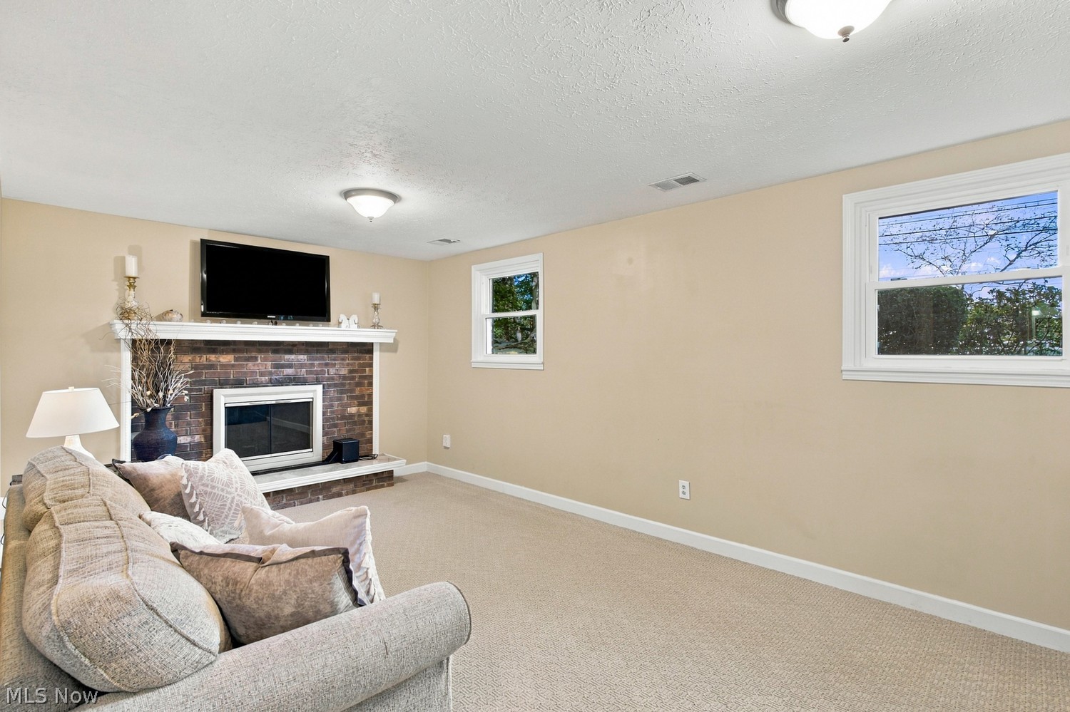11075 Washington Street Chagrin Falls OH 44023