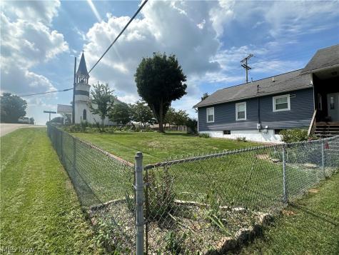 785 Sandhill Road Marietta OH 45750