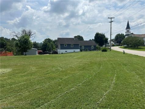 785 Sandhill Road Marietta OH 45750