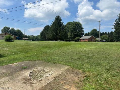 785 Sandhill Road Marietta OH 45750