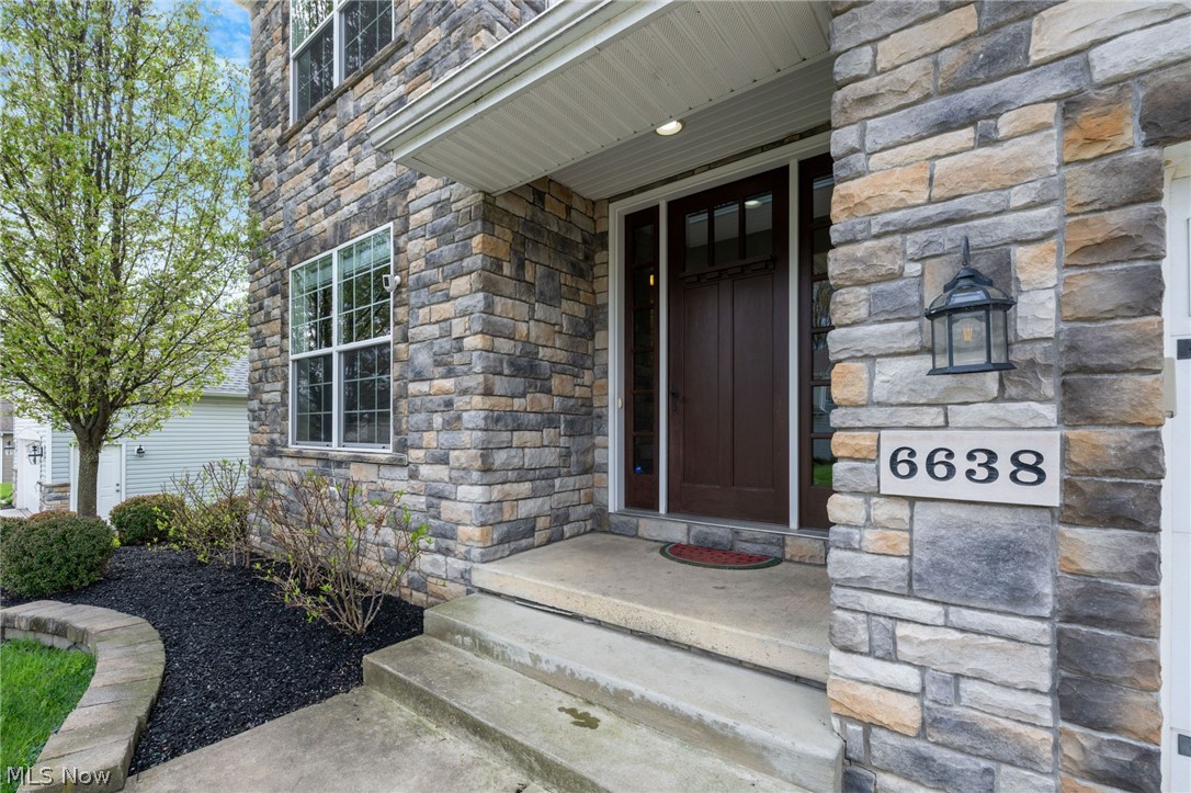 6638 Hidden Woods Trail Mayfield OH 44143