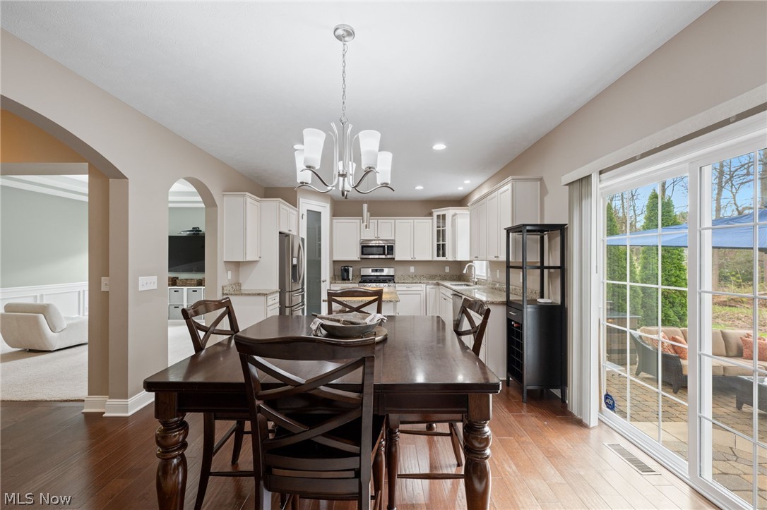 6638 Hidden Woods Trail Mayfield OH 44143