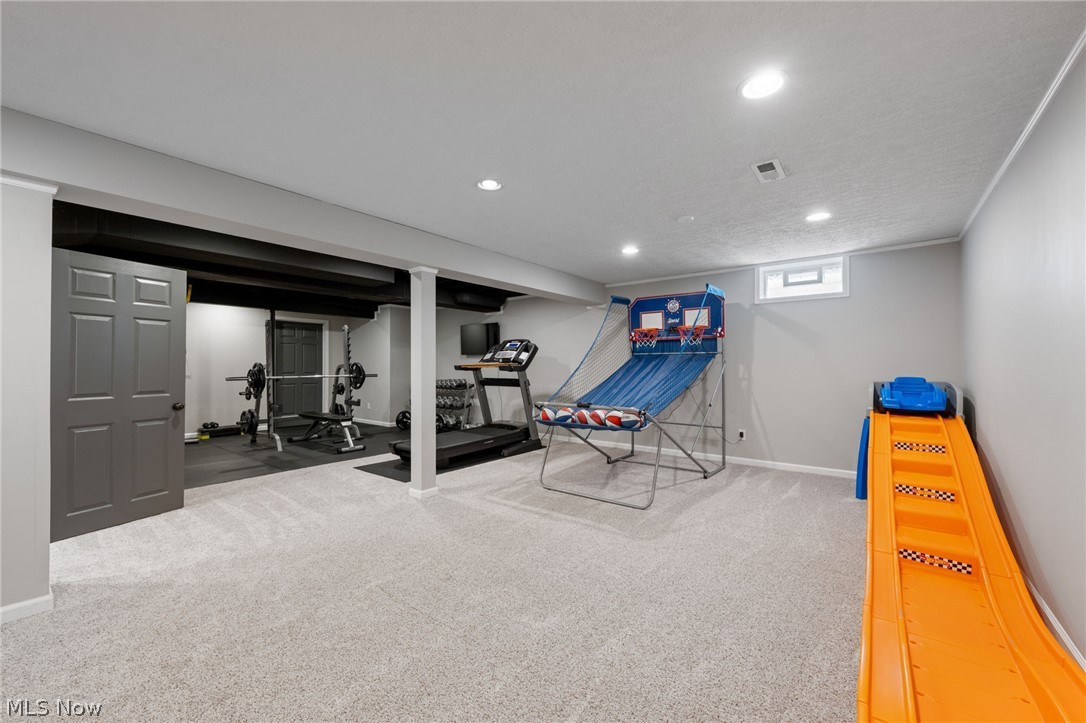 6638 Hidden Woods Trail Mayfield OH 44143