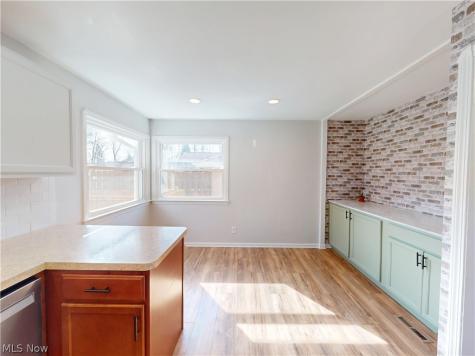 4503 Clague Road North Olmsted OH 44070
