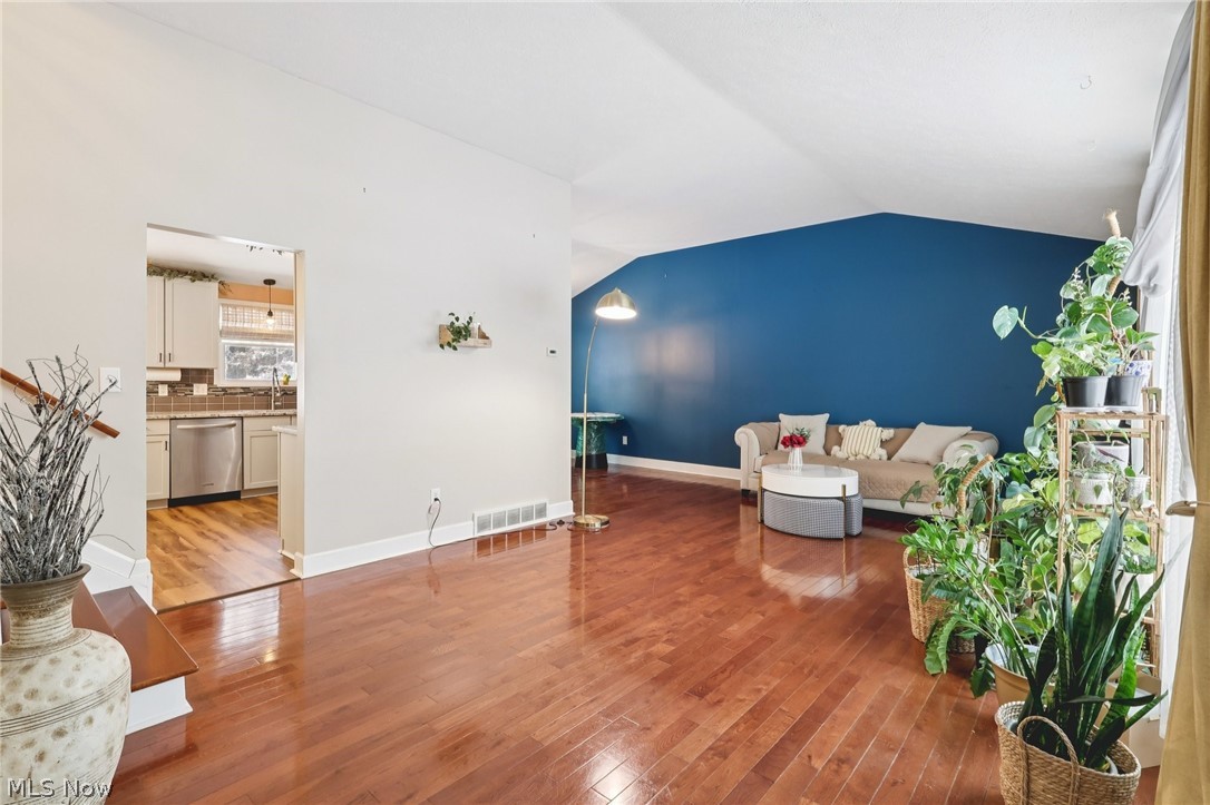 5560 Elm Hill Drive Solon OH 44139