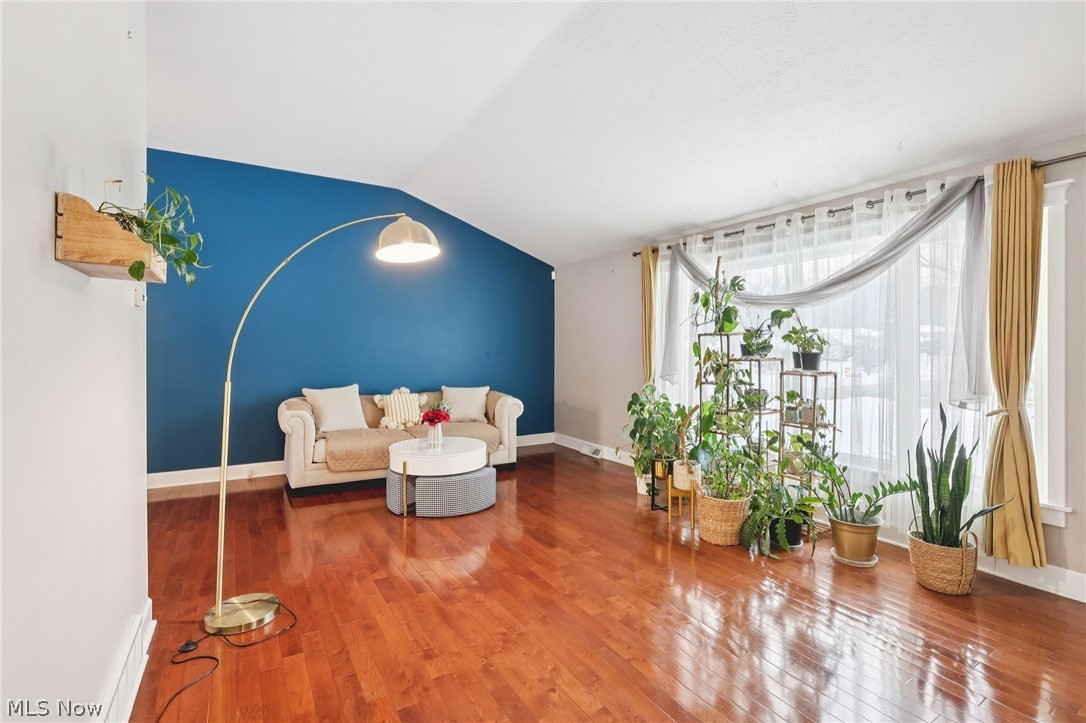 5560 Elm Hill Drive Solon OH 44139