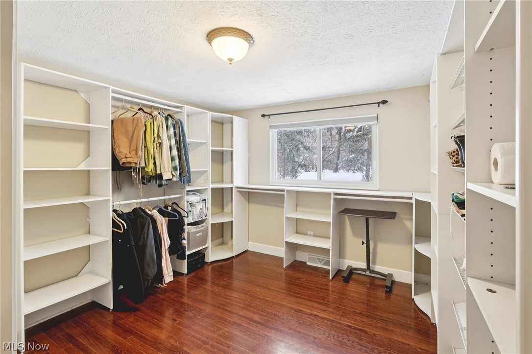 5560 Elm Hill Drive Solon OH 44139