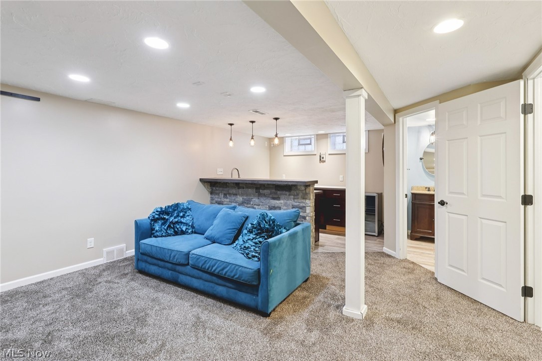 5560 Elm Hill Drive Solon OH 44139