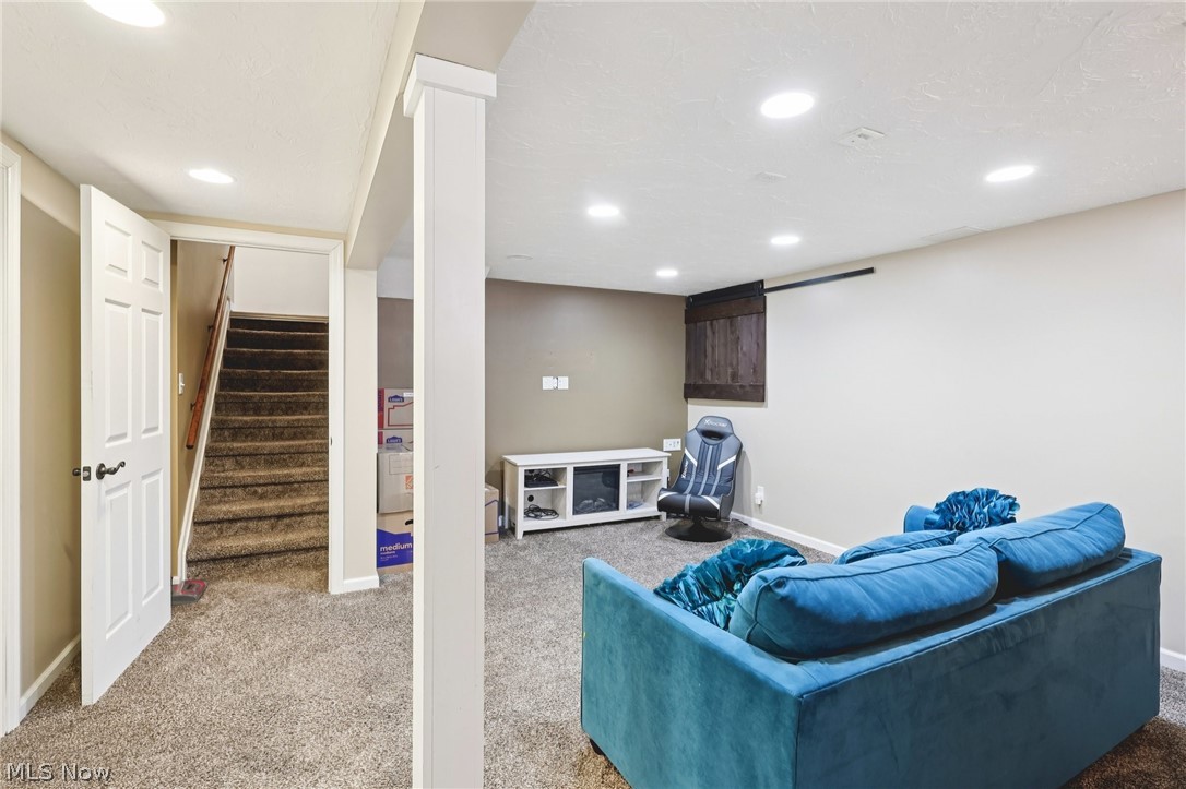 5560 Elm Hill Drive Solon OH 44139