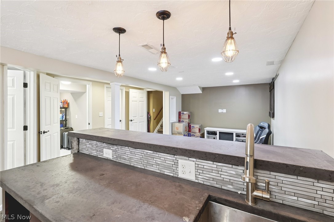 5560 Elm Hill Drive Solon OH 44139