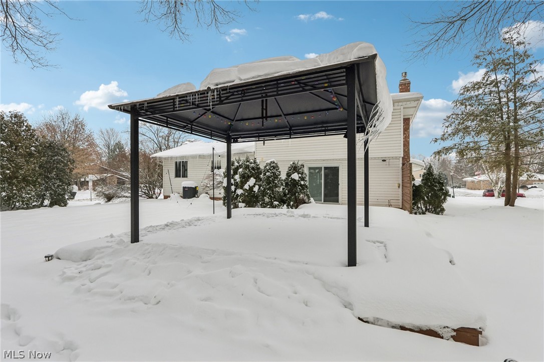 5560 Elm Hill Drive Solon OH 44139