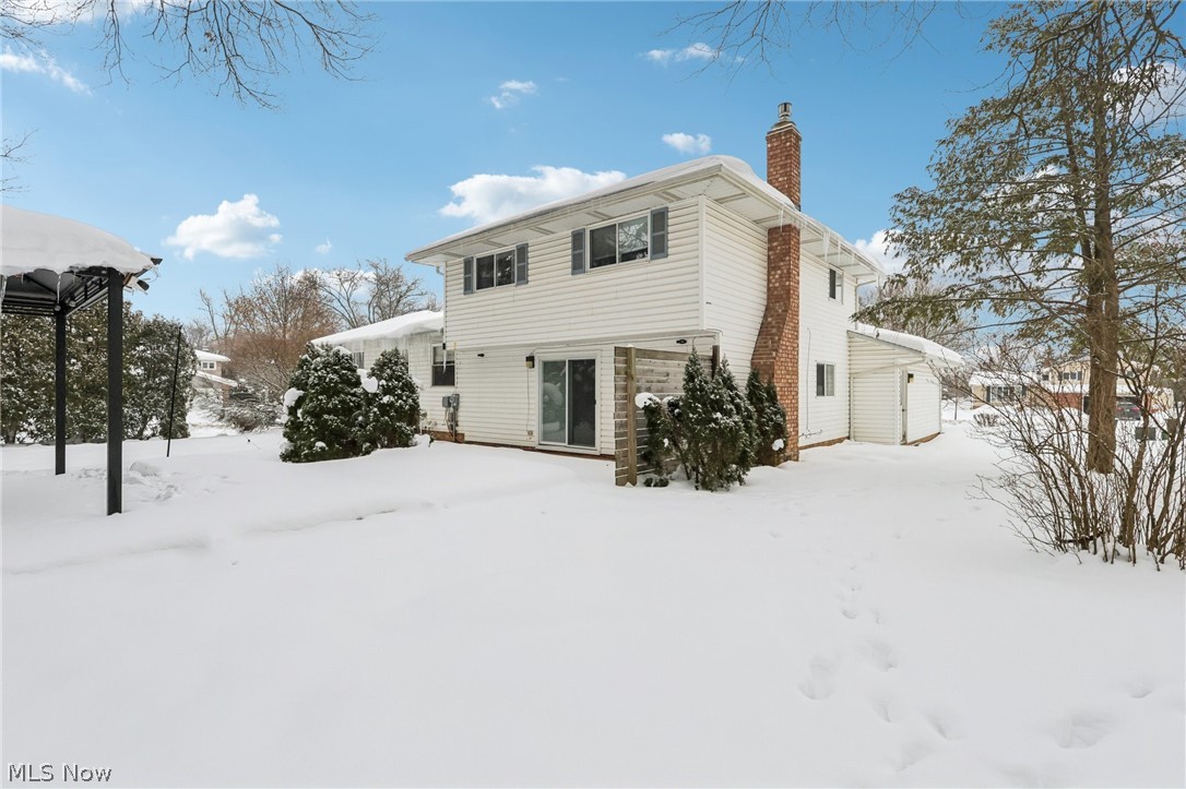 5560 Elm Hill Drive Solon OH 44139