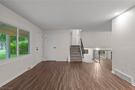 42650 Adelbert Street Elyria OH 44035