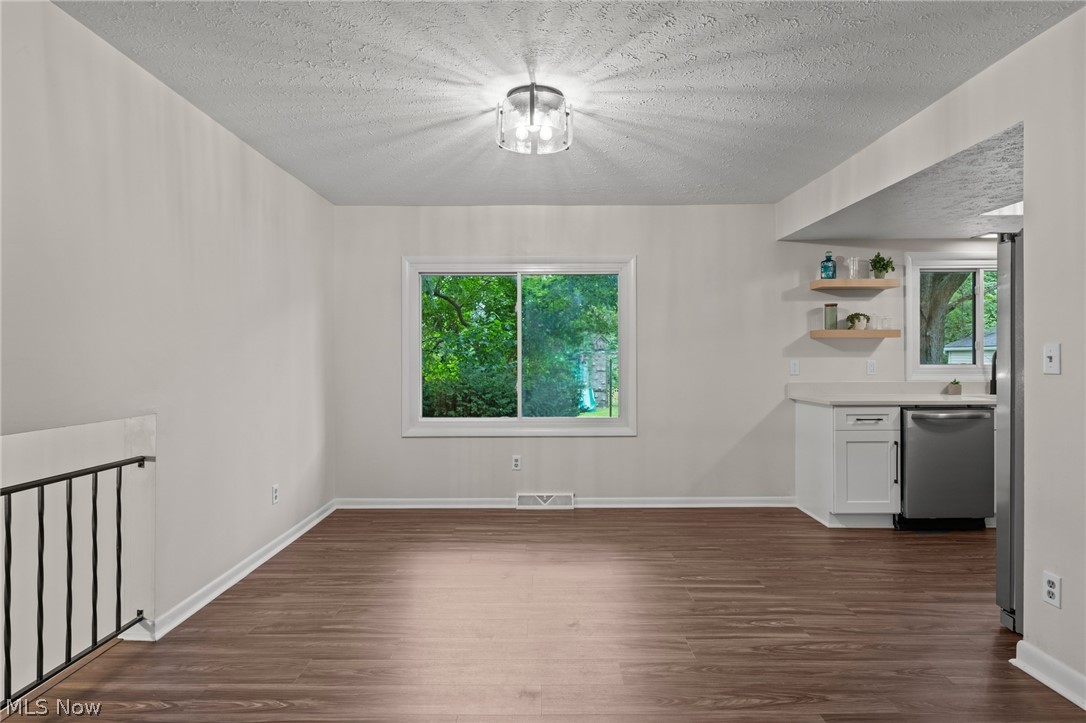 42650 Adelbert Street Elyria OH 44035