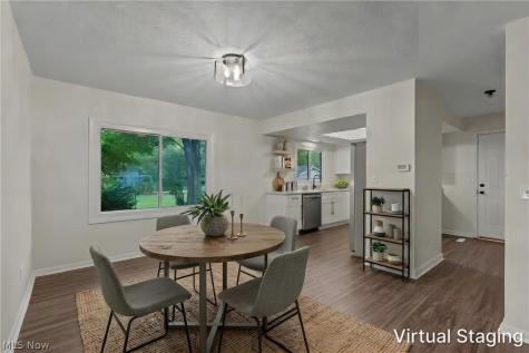 42650 Adelbert Street Elyria OH 44035