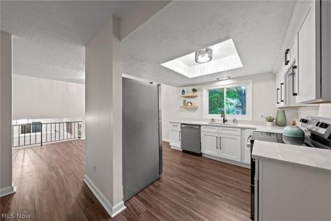 42650 Adelbert Street Elyria OH 44035