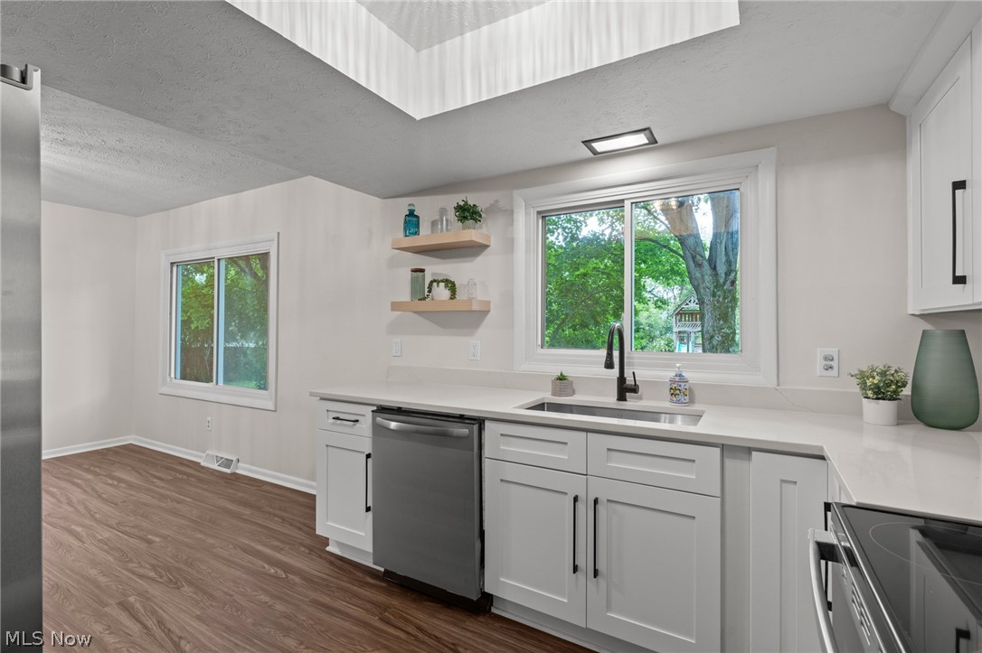 42650 Adelbert Street Elyria OH 44035