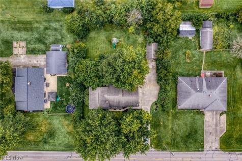 42650 Adelbert Street Elyria OH 44035