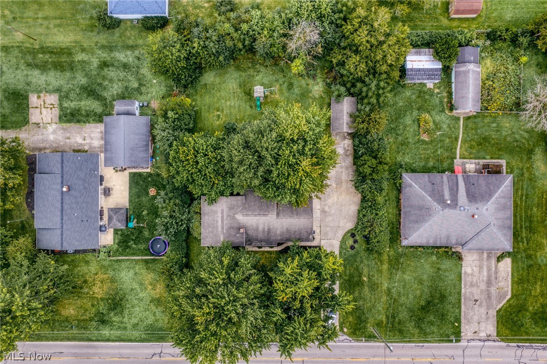 42650 Adelbert Street Elyria OH 44035