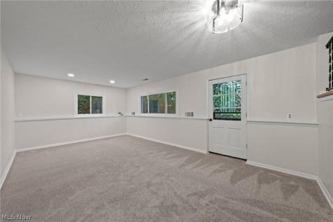 42650 Adelbert Street Elyria OH 44035