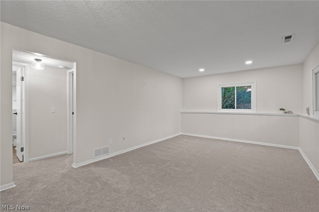 42650 Adelbert Street Elyria OH 44035