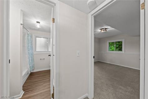 42650 Adelbert Street Elyria OH 44035