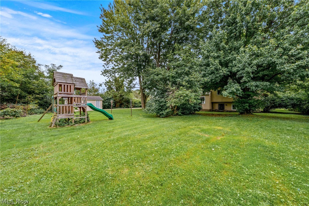 42650 Adelbert Street Elyria OH 44035