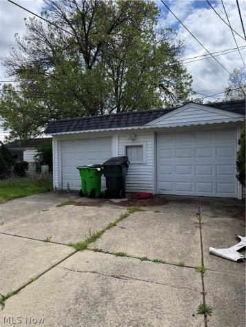 13402 Shady Oak Boulevard Garfield Heights OH 44125