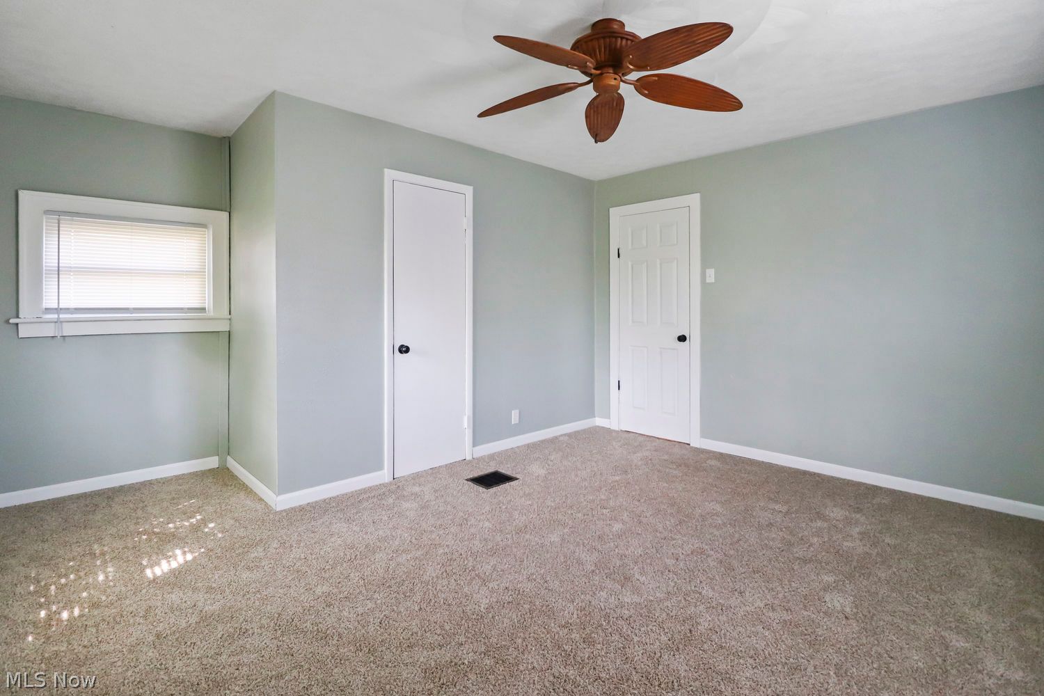 1368 Vane Avenue Akron OH 44310