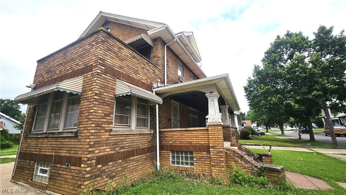 3292 W 128th Street Cleveland OH 44111