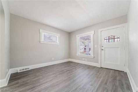 1462 E 173rd Street Cleveland OH 44110