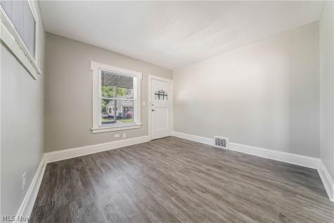 1462 E 173rd Street Cleveland OH 44110