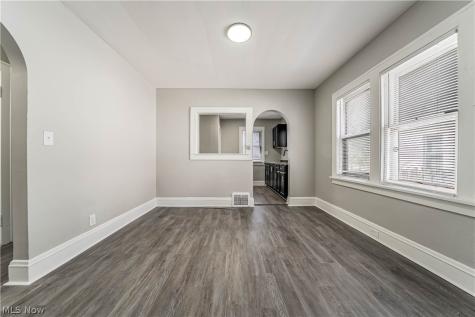 1462 E 173rd Street Cleveland OH 44110