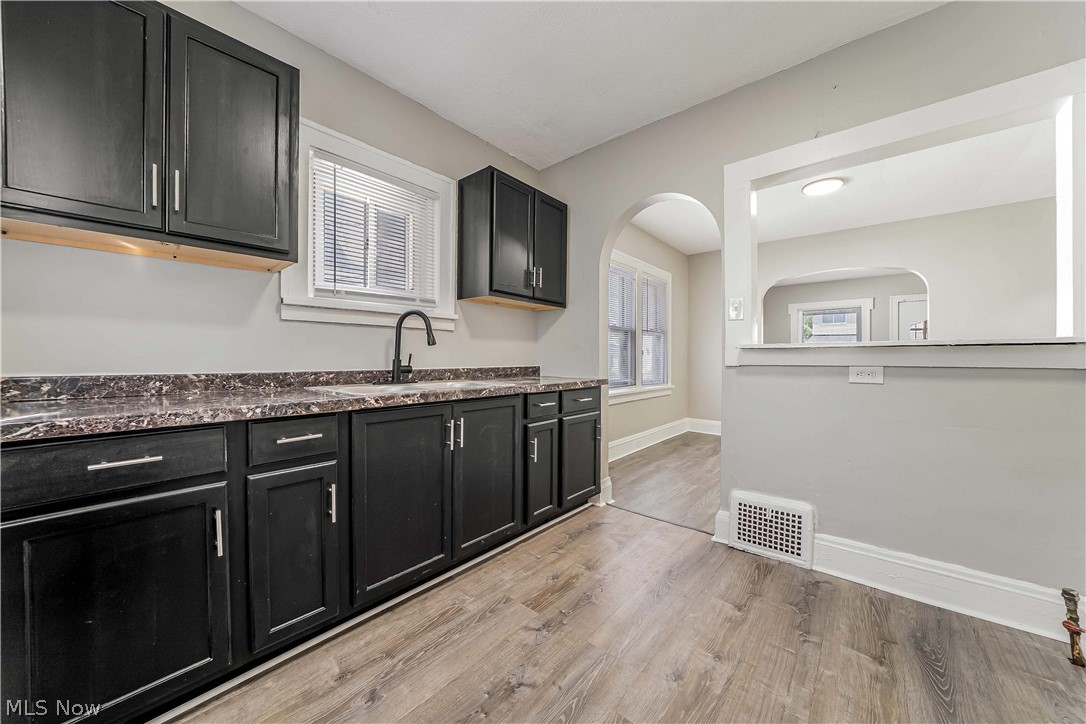 1462 E 173rd Street Cleveland OH 44110