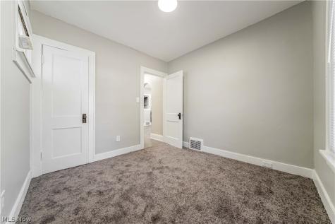 1462 E 173rd Street Cleveland OH 44110