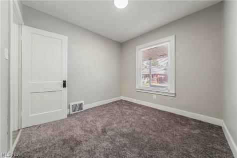 1462 E 173rd Street Cleveland OH 44110