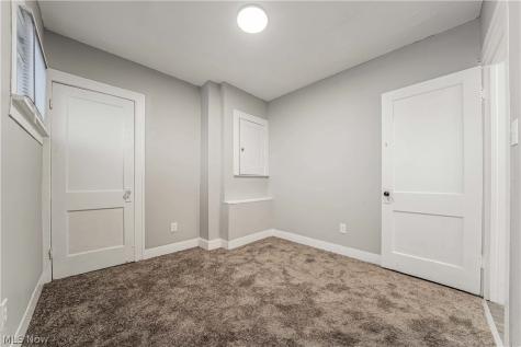 1462 E 173rd Street Cleveland OH 44110