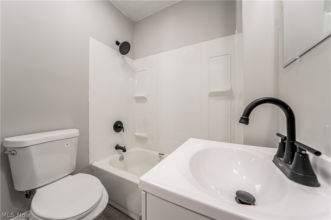 1462 E 173rd Street Cleveland OH 44110
