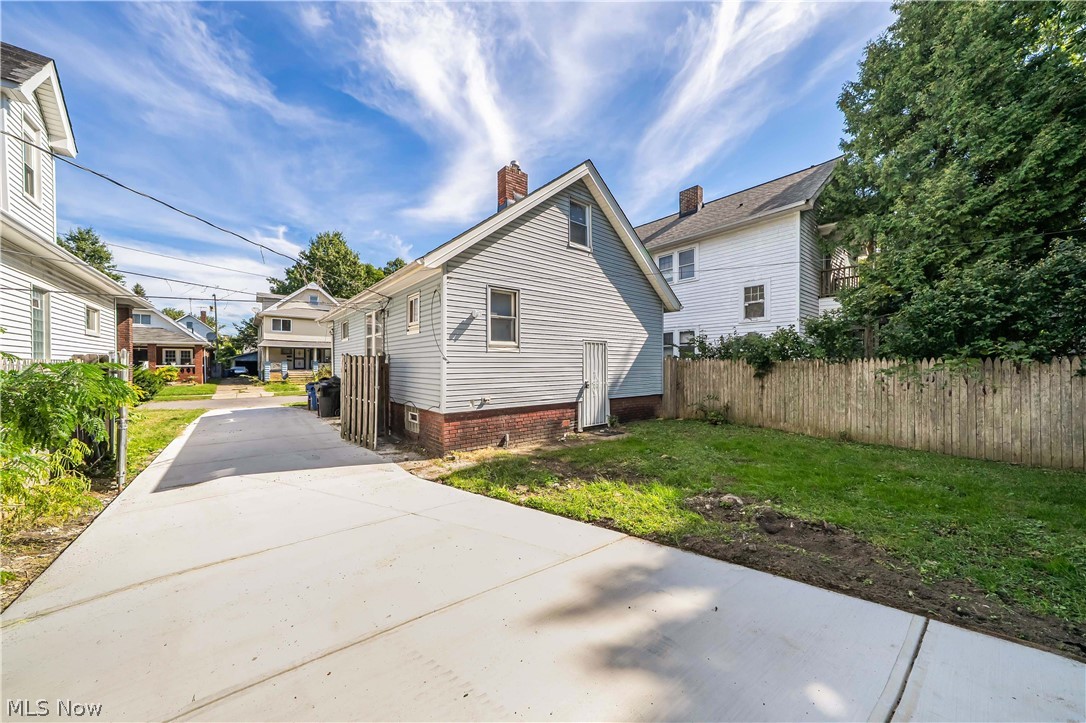 1462 E 173rd Street Cleveland OH 44110