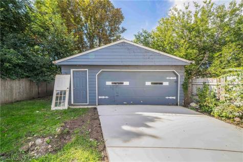 1462 E 173rd Street Cleveland OH 44110