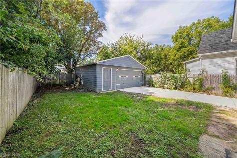 1462 E 173rd Street Cleveland OH 44110
